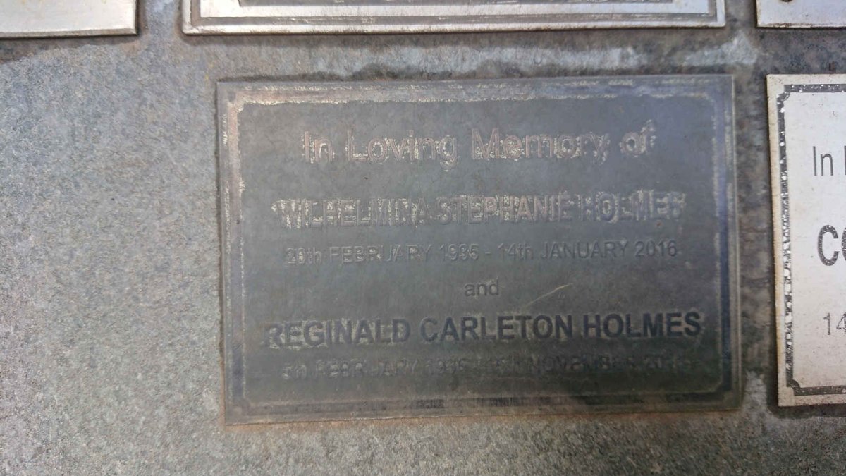 HOLMES Reginald Carleton 1936-20?? &amp; Wilhelmina Stephanie 1935-2016