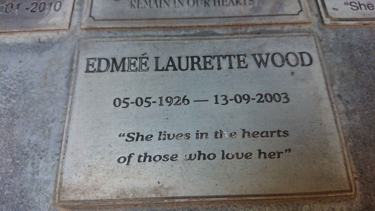 WOOD Edmee Laurette 1926-2003