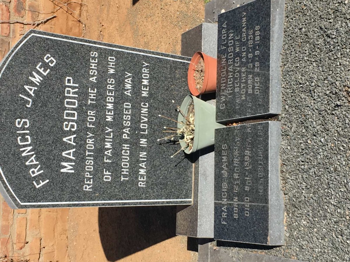 MAASDORP Francis James 1933-1999 &amp; Gwendoline Flora RICHARDSON 1936-1998