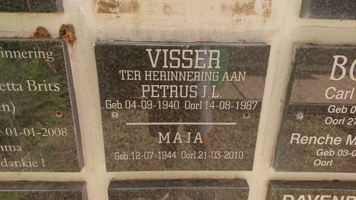 VISSER Petrus J.L. 1940-1987 &amp; Maja 1944-2010