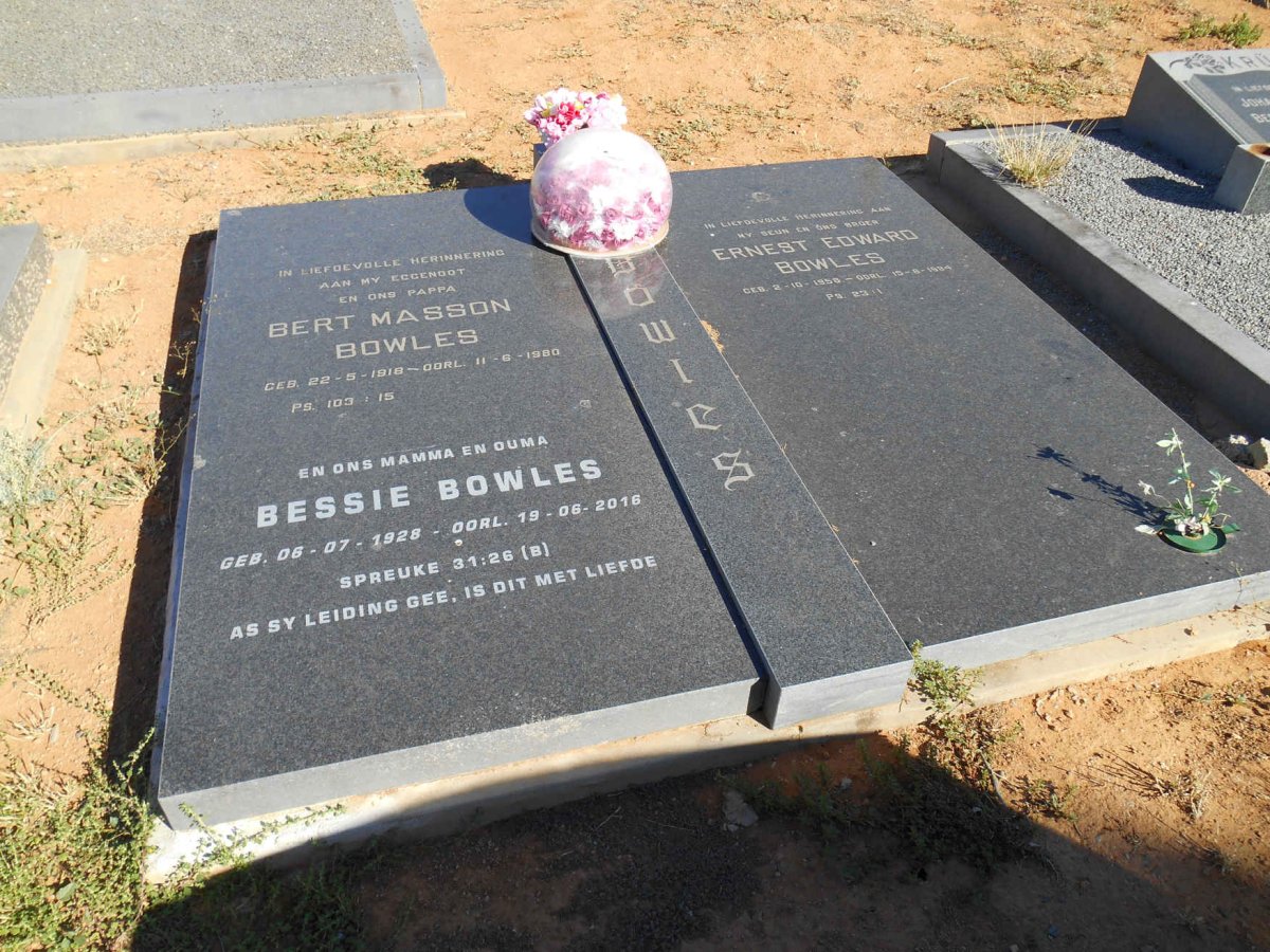 BOWLES Bert Masson 1918-1980 &amp; Bessie 1928-2016 :: BOWLES Ernest Edward 1958-1984