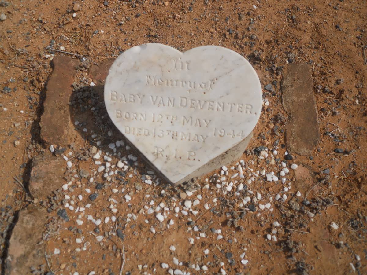 DEVENTER Baby, van 1944-1944