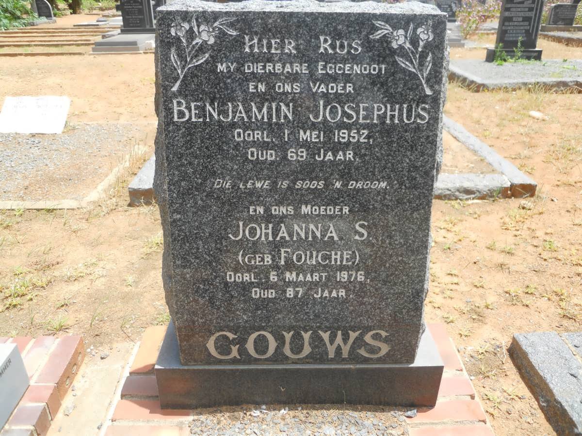 GOUWS Benjamin Josephus -1952 &amp; Johanna S. FOUCHE -1976