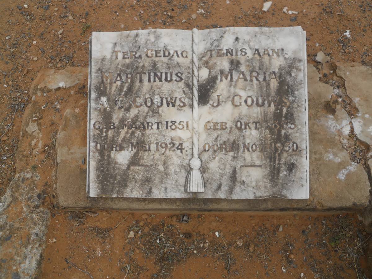 GOUWS Martinus A.C. 1851-1924 &amp; Maria J. 1853-19?0