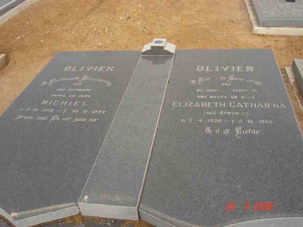 OLIVIER Michiel 1928-1997 &amp; Elizabeth Catharina STRYDOM 1926-1995