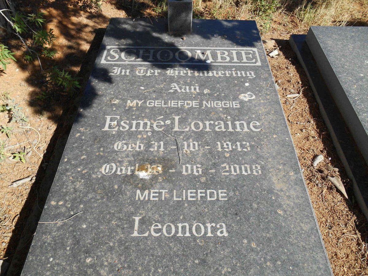 SCHOOMBIE Esmé Loraine 1943-2008