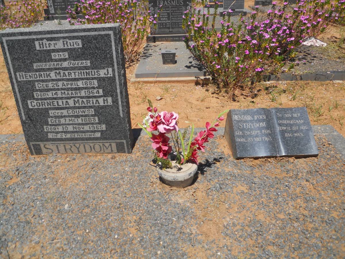 STRYDOM Hendrik Marthinus J. 1881-1964 &amp; Cornelia Maria H. GOUWS 1888-1965 :: STRYDOM Hendrik 1926-1962