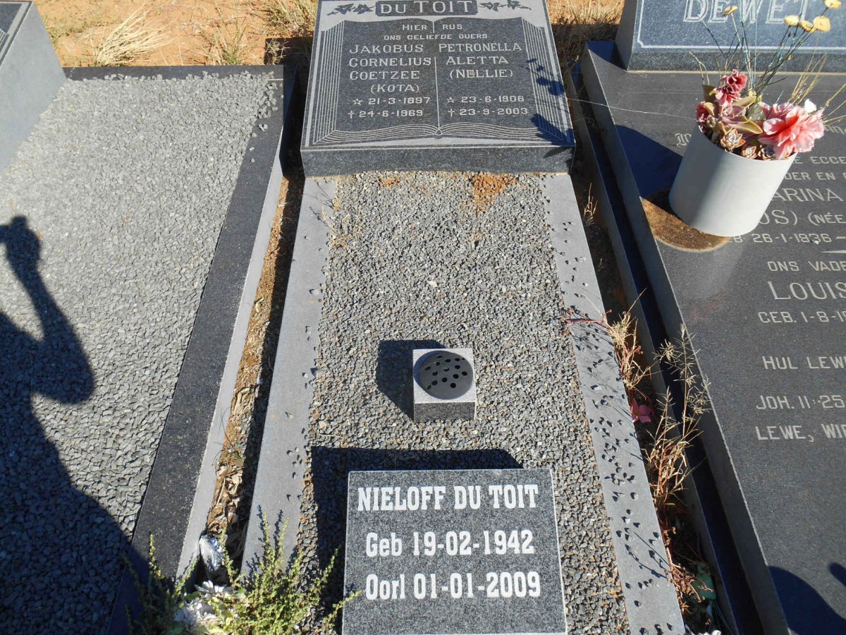 TOIT Jakobus Cornelius Coetzee, du 1897-1969 &amp; Petronella Aletta 1906-2003 :: DU TOIT Nieloff 1942-2009
