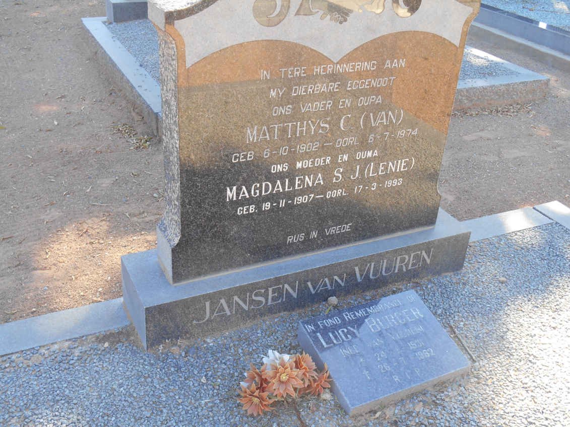 VUUREN Matthys C., Jansen van 1902-1974 &amp; Magdalena S.J. 1907-1993