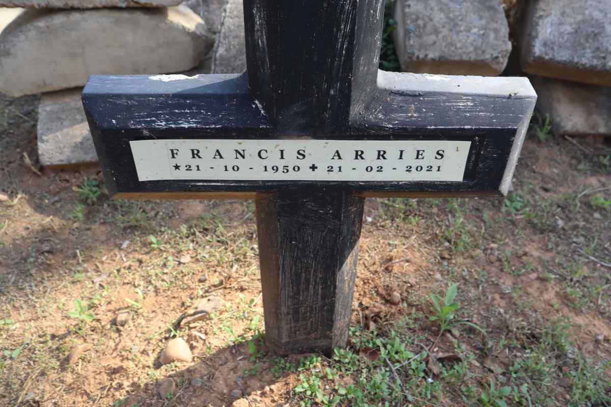 ARRIES Francis 1950-2021