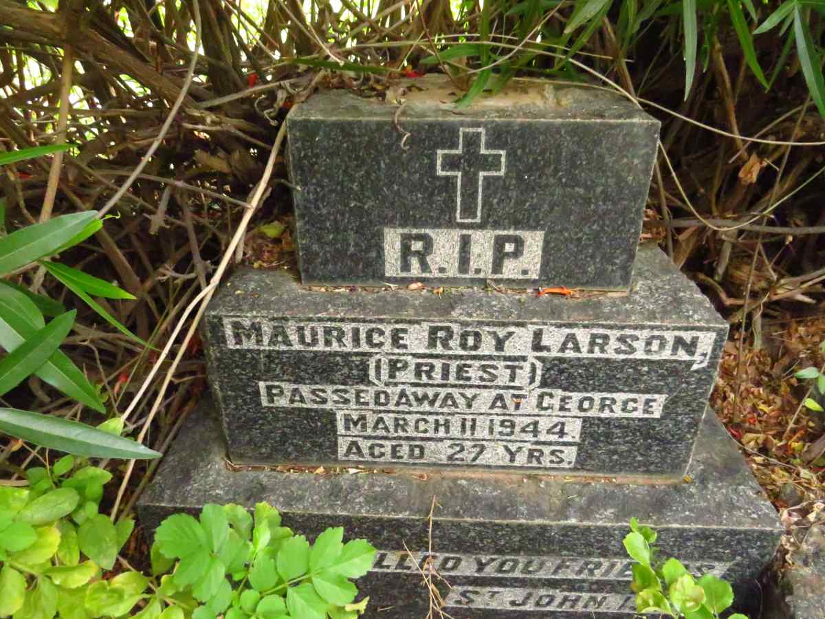LARSON Maurice Roy -1944