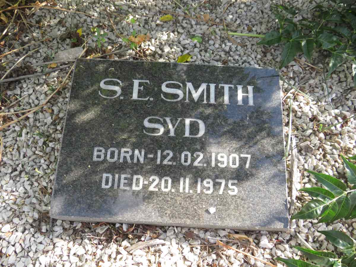 SMITH S.E. 1907-1975