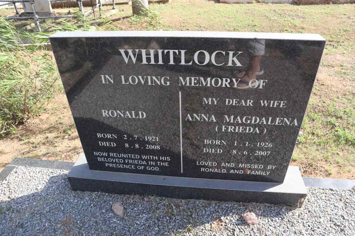 WHITLOCK Ronald 1921-2008 & Anna Magdalena 1926-2007
