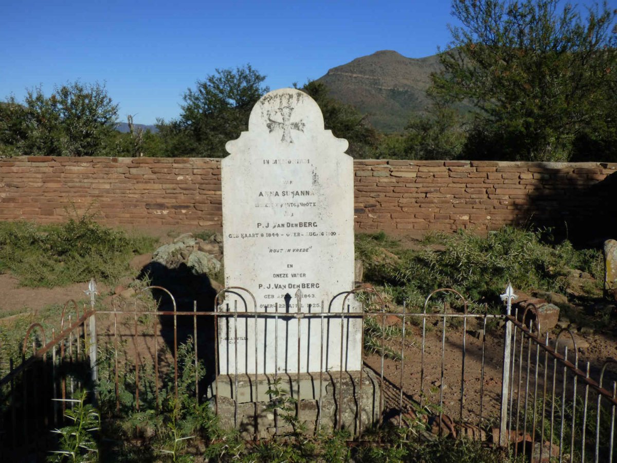 BERG P.J., van den 1843-1925 &amp; Anna Susanna 1844-1910_1