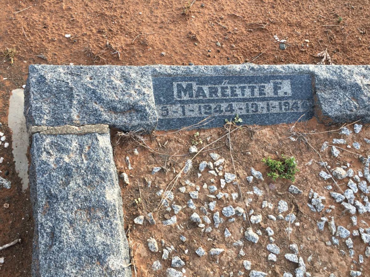 MARE Mareette F. 1944-1944