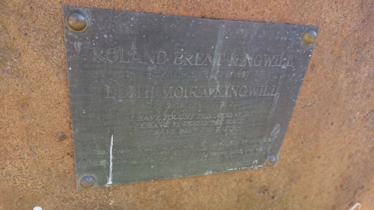 KINGWILL Roland Brent 1905-1997 &amp; Edith Moira 1906-2001