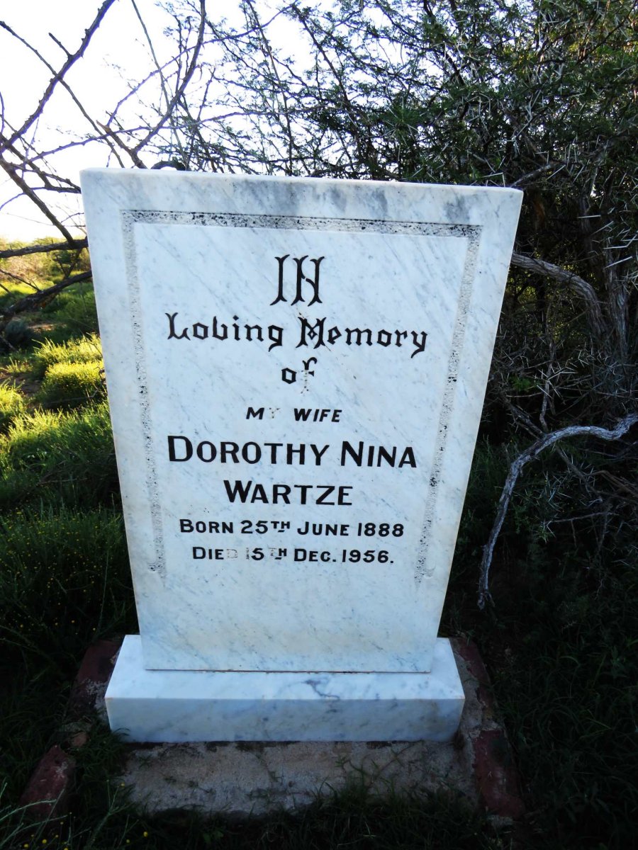 WARTZE Dorothy Nina 1888-1958