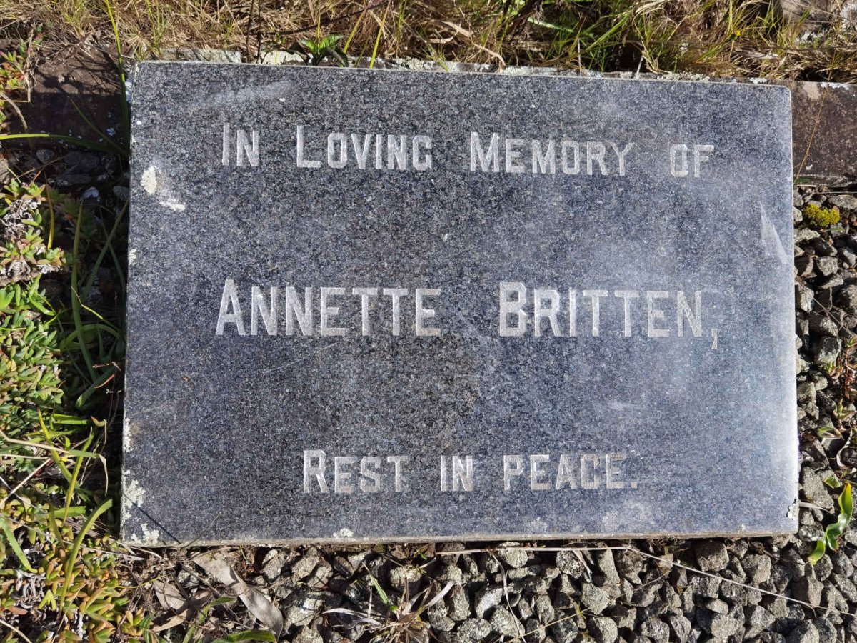 BRITTEN Annette 