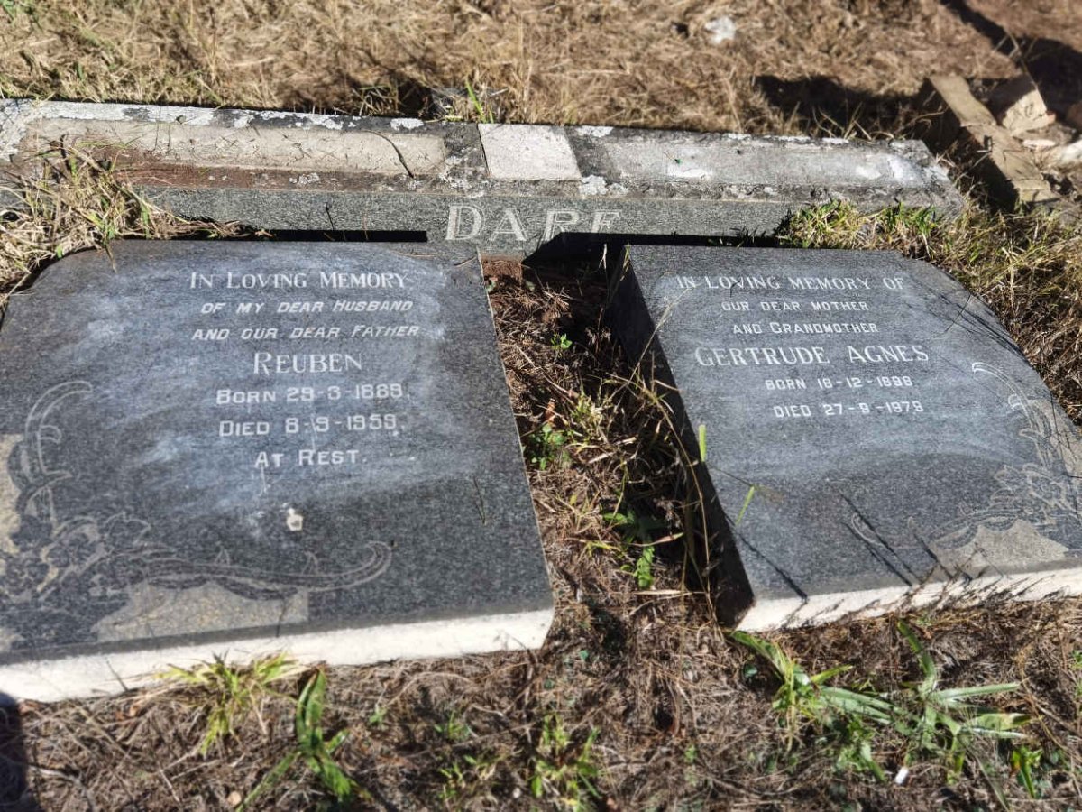 DARE Reuben 1889-1959 &amp; Gertrude Agnes 1898-1979