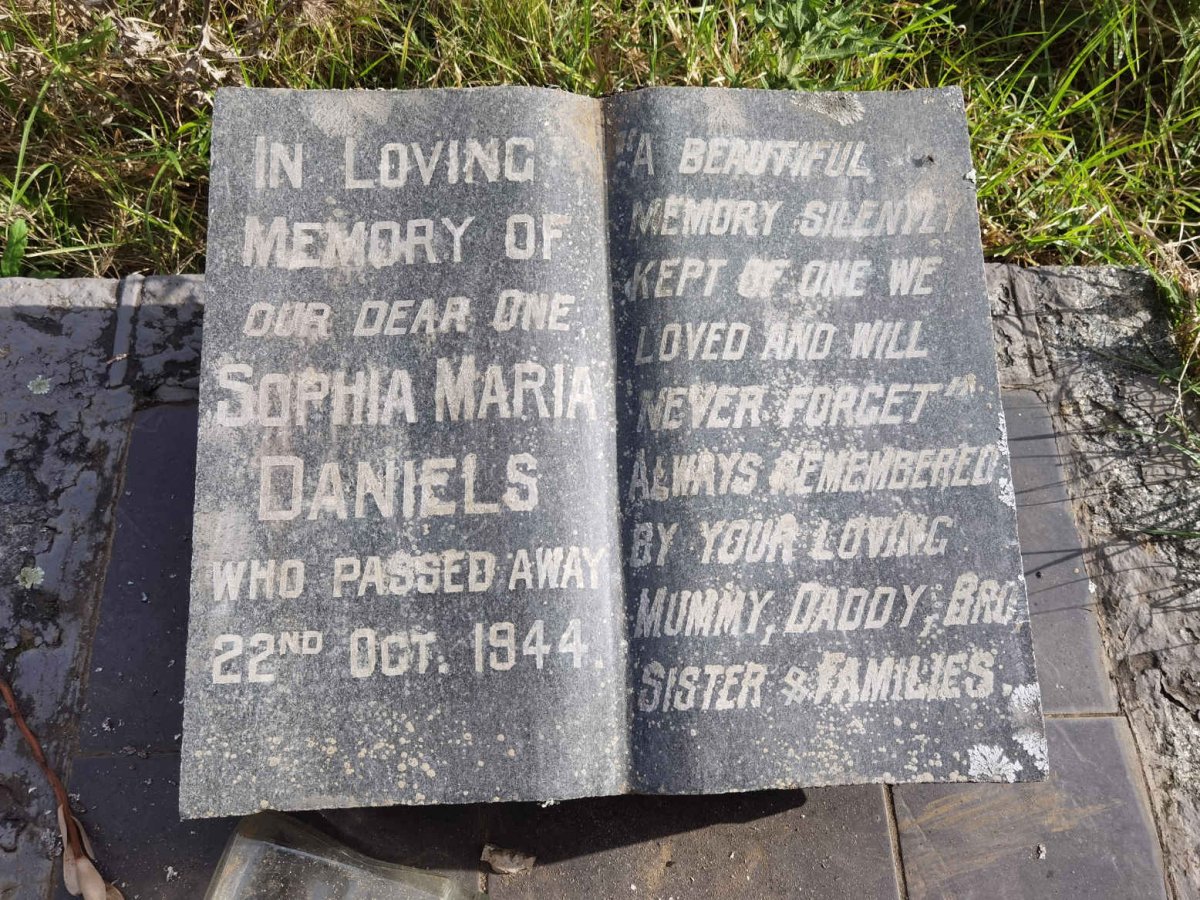 DANIELS Sophia Maria -1944