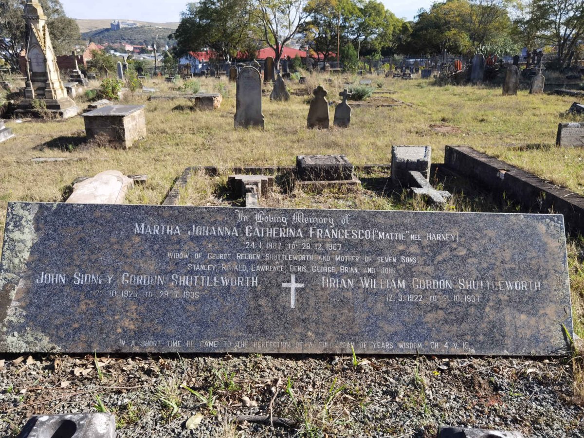 FRANCESCO Martha Johanna Catherina nee HARNEY 1887-1967 :: SHUTTLEWORTH John Sidney Gordon 1923-1935 :: SHUTTLEWORTH Brian William Gordon 1922-1937