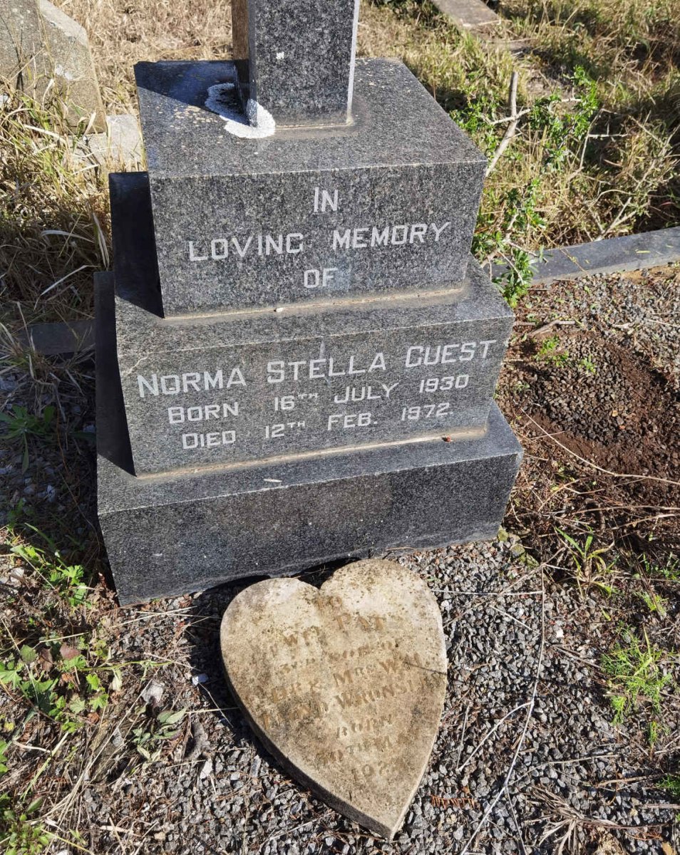 GUEST Norma Stella 1930-1972 :: WRONSLEY Patrick, LLOYD 1923-1923