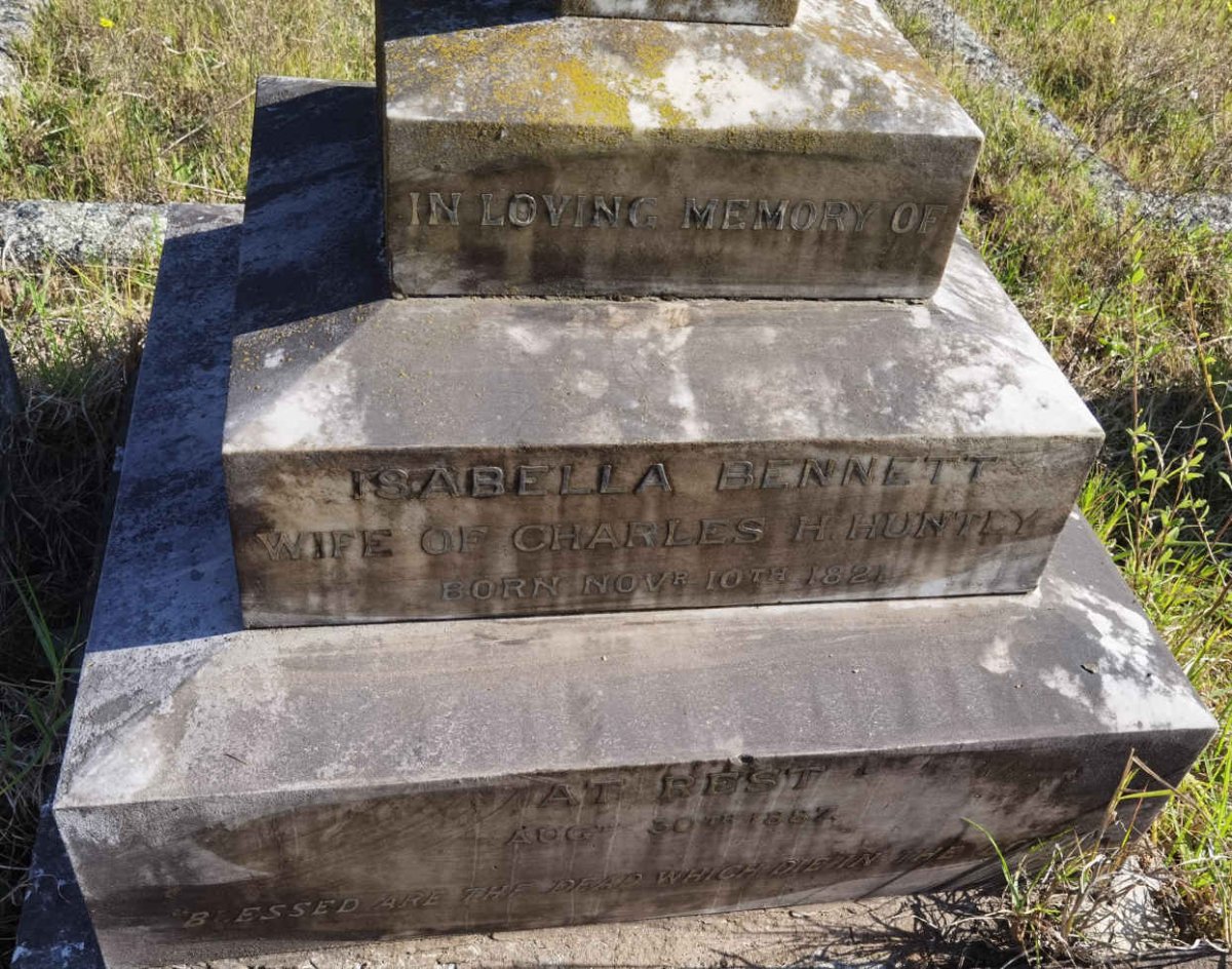 HUNTLEY Isabella Bennett 1821-1887