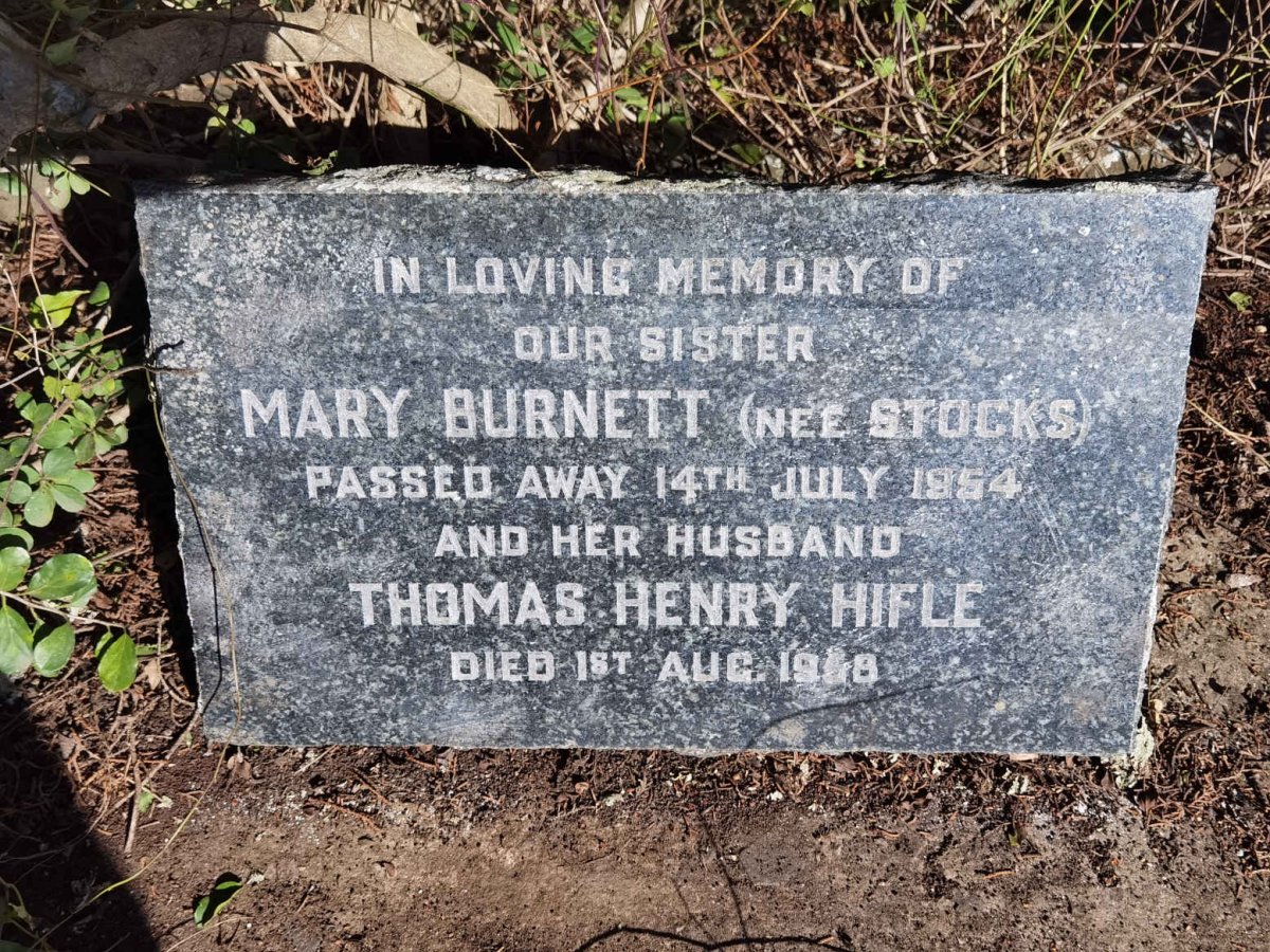 HIFLE Thomas Henry -1958 &amp; Mary Burnett STOCKS -1954