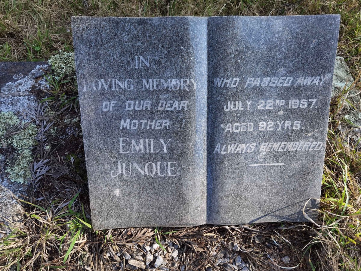 JUNQUE Emily -1957