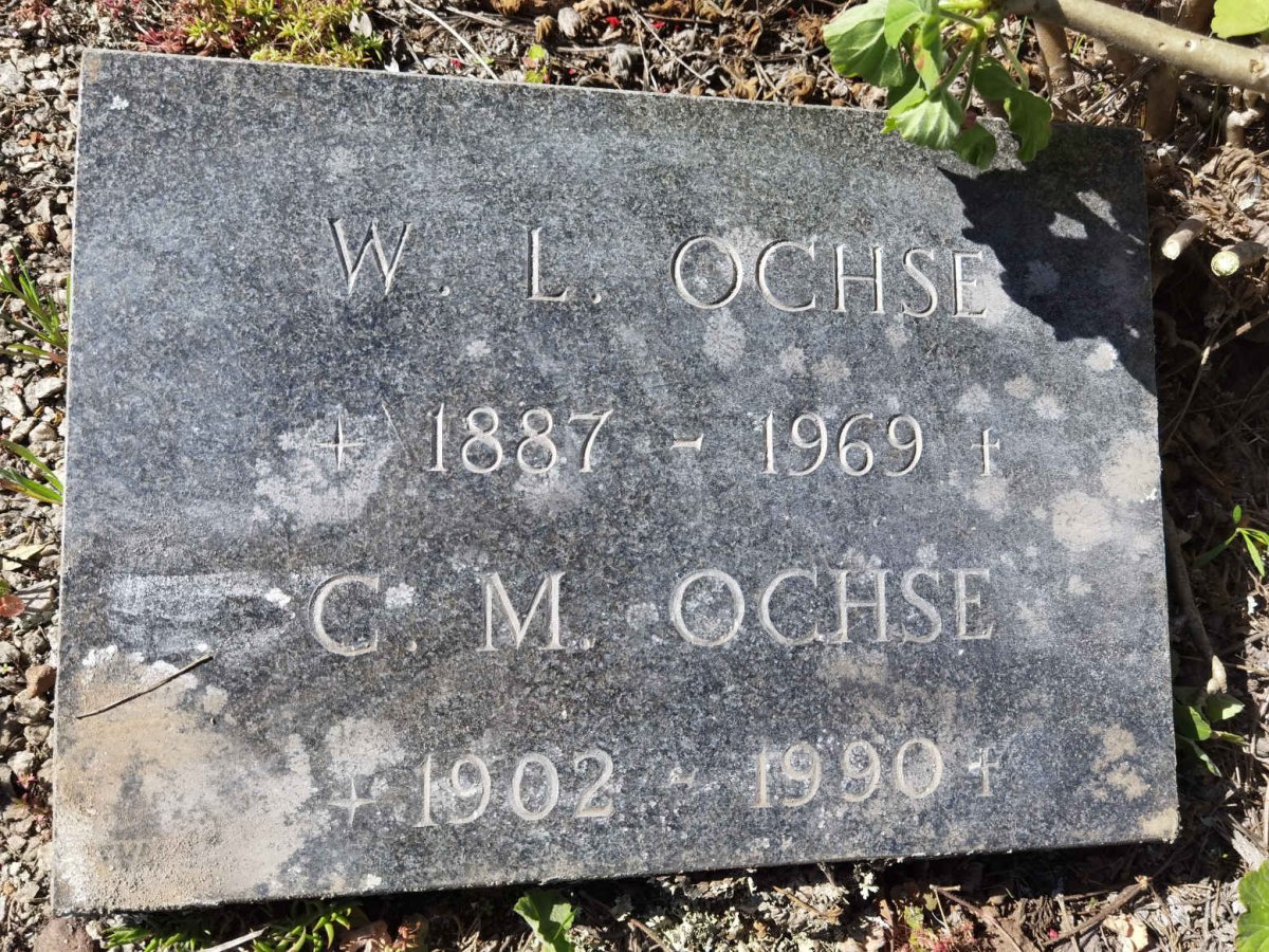 OCHSE W.L. 1887-1969 &amp; G.M. 1902-1990