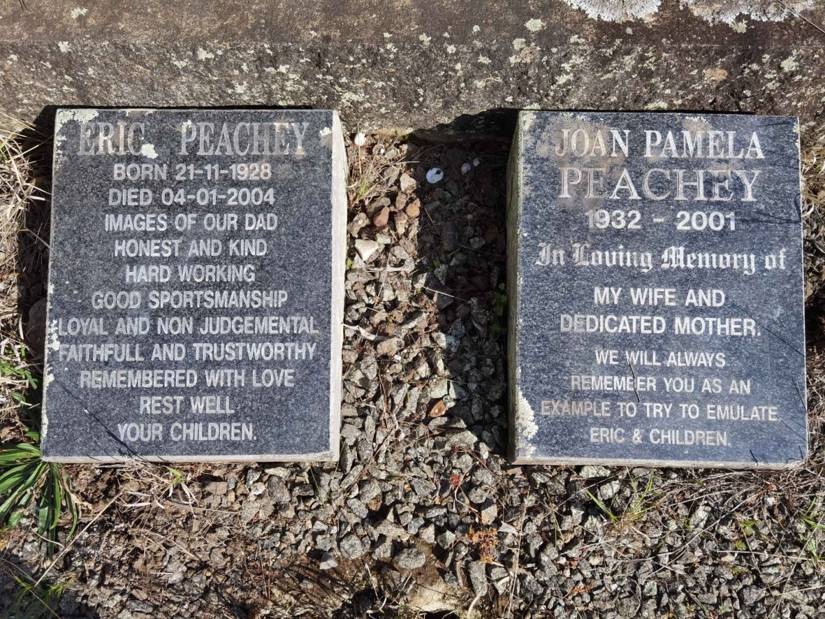 PEACHY Eric 1928-2004 &amp; Joan Pamela 1932-2001