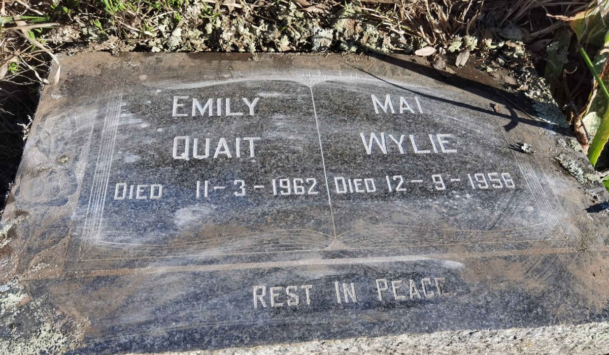 QUAIT Emily -1962 :: WYLIE Mai -1956
