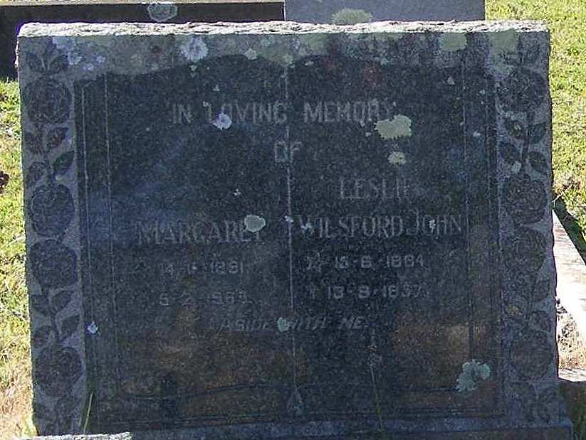 REYNOLDS Leslie Wilsford John 1884-1957 &amp; Margaret 1891-1963