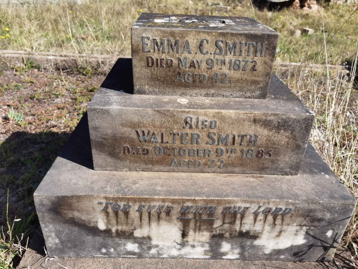 SMITH Emma C. -1872 :: SMITH Walter -1885