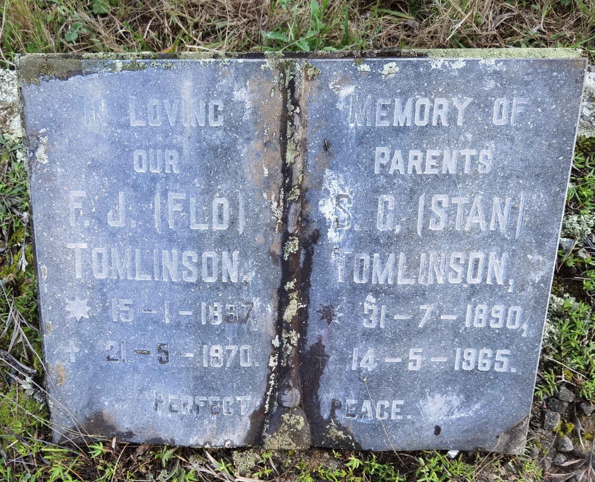 TOMLINSON S.G. 1890-1965 &amp; F.J. 1897-1970
