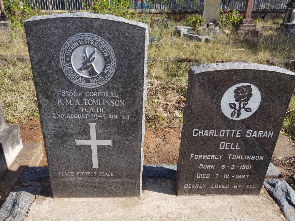 TOMLINSON R.M.A. -1945 :: DELL Charlotte Sarah formerly TOMLINSON 1901-1967