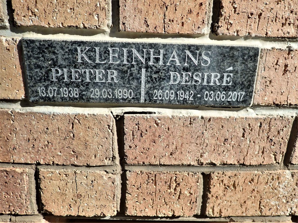 KLEINHANS Pieter 1938-1990 &amp; Desire 1942-2017