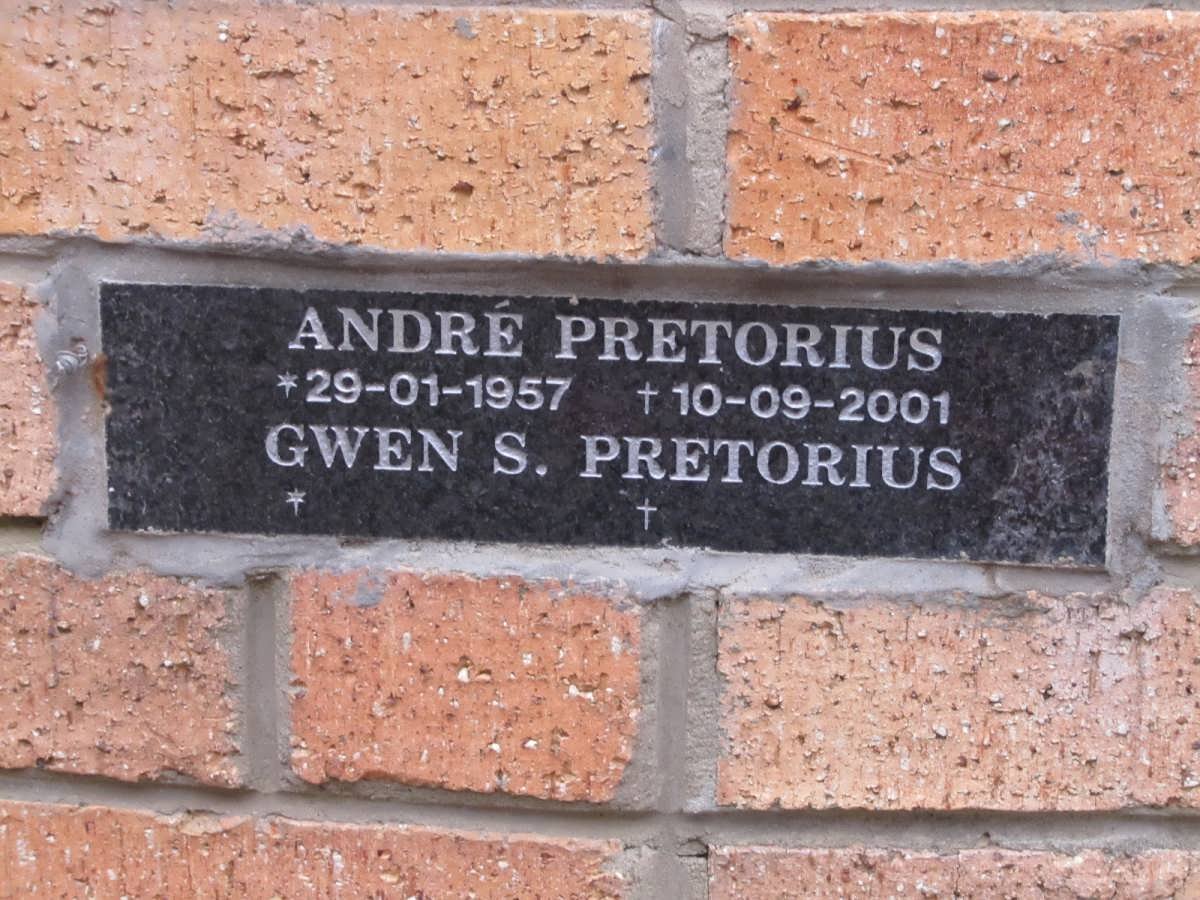 PRETORIUS André 1957-2001 &amp; Gwen S.