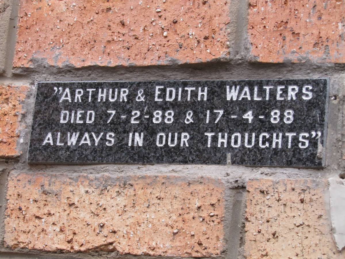 WALTERS Arthur -1988 &amp; Edith -1988