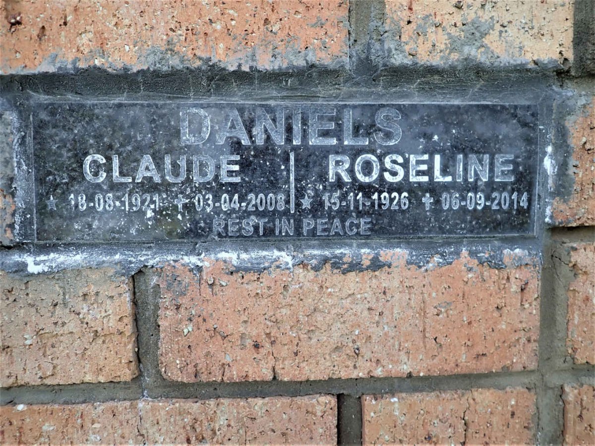 DANIELS Claude 1921-2008 &amp; Roseline 1926-2014
