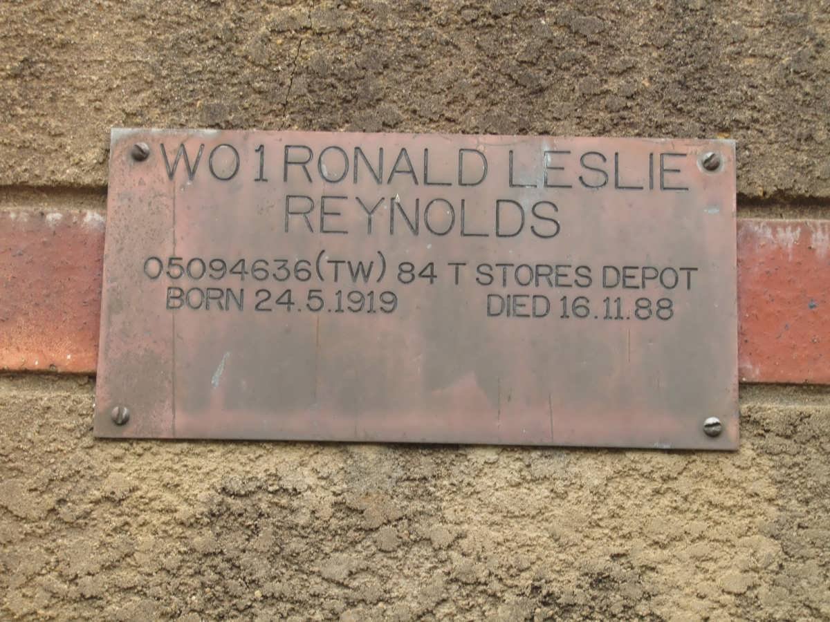 REYNOLDS Ronald Leslie 1919-1988