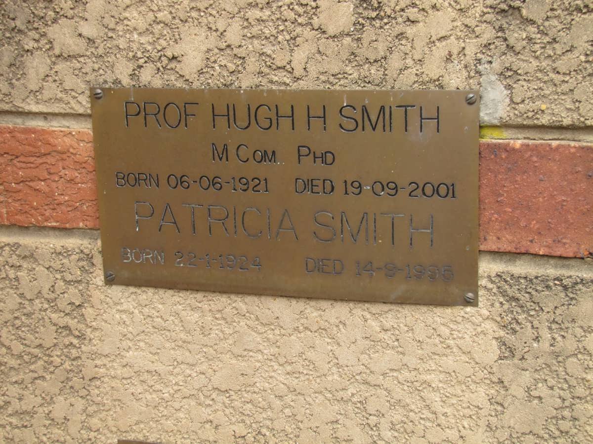 SMITH Hugh H. 1921-2001 &amp; Patricia 1924-1995