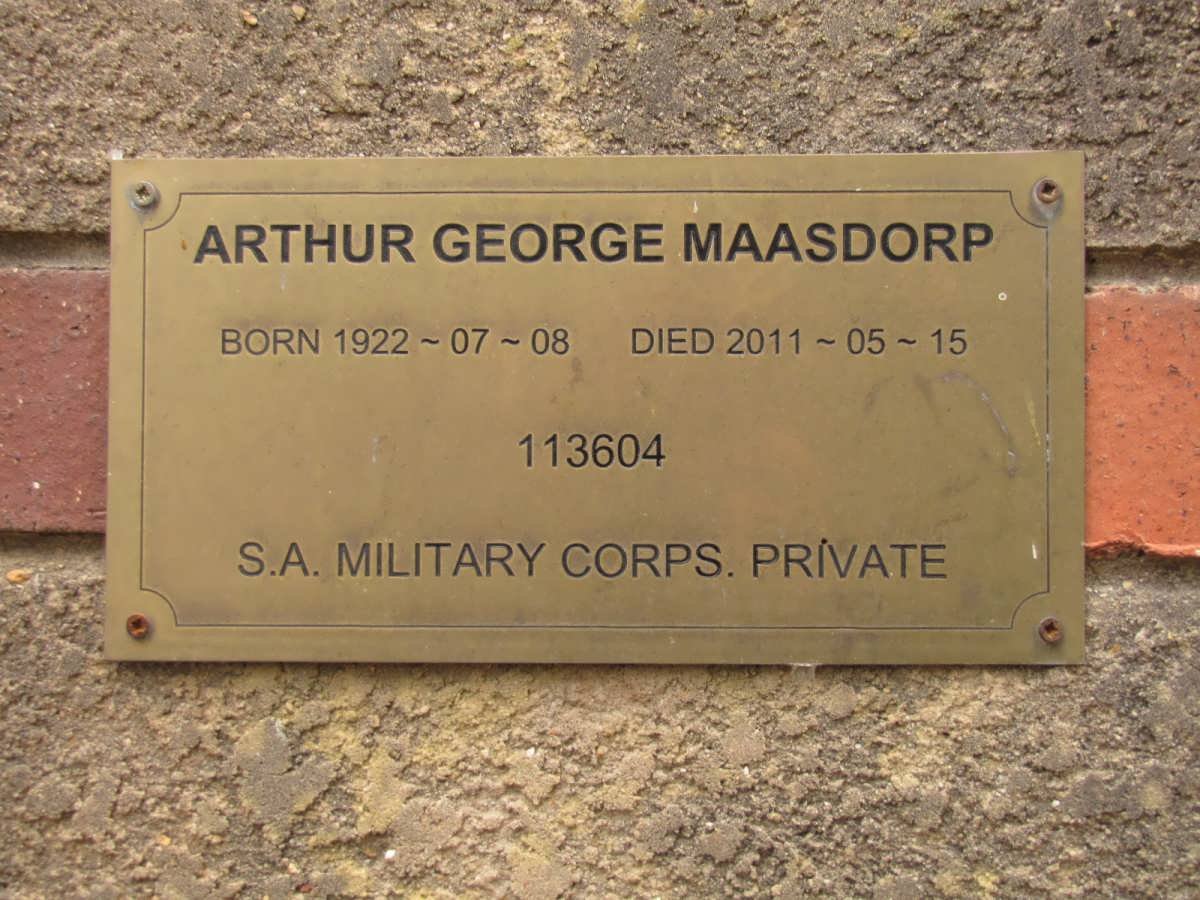 MAASDORP Arthur George 1922-2011