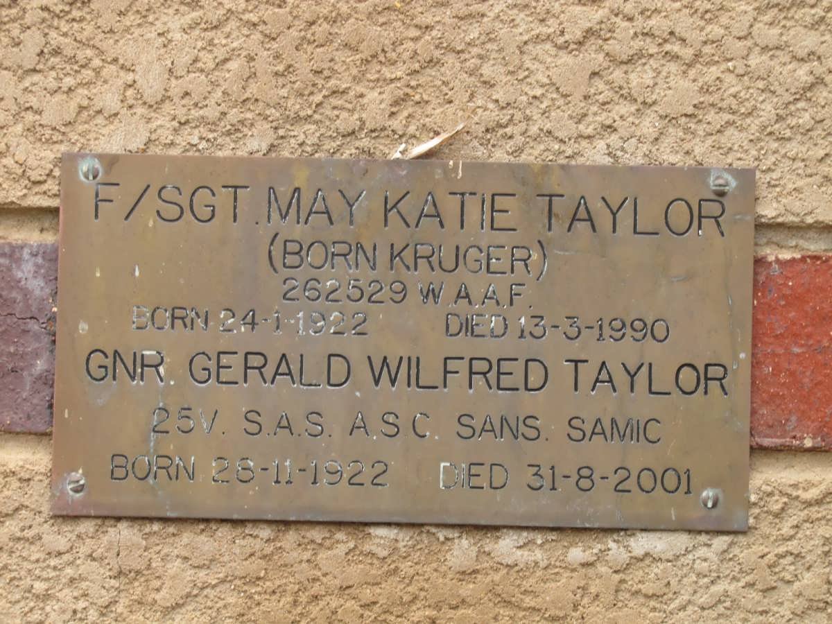 TAYLOR Gerald Wilfred 1922-2001 &amp; May Katie KRUGER 1922-1990