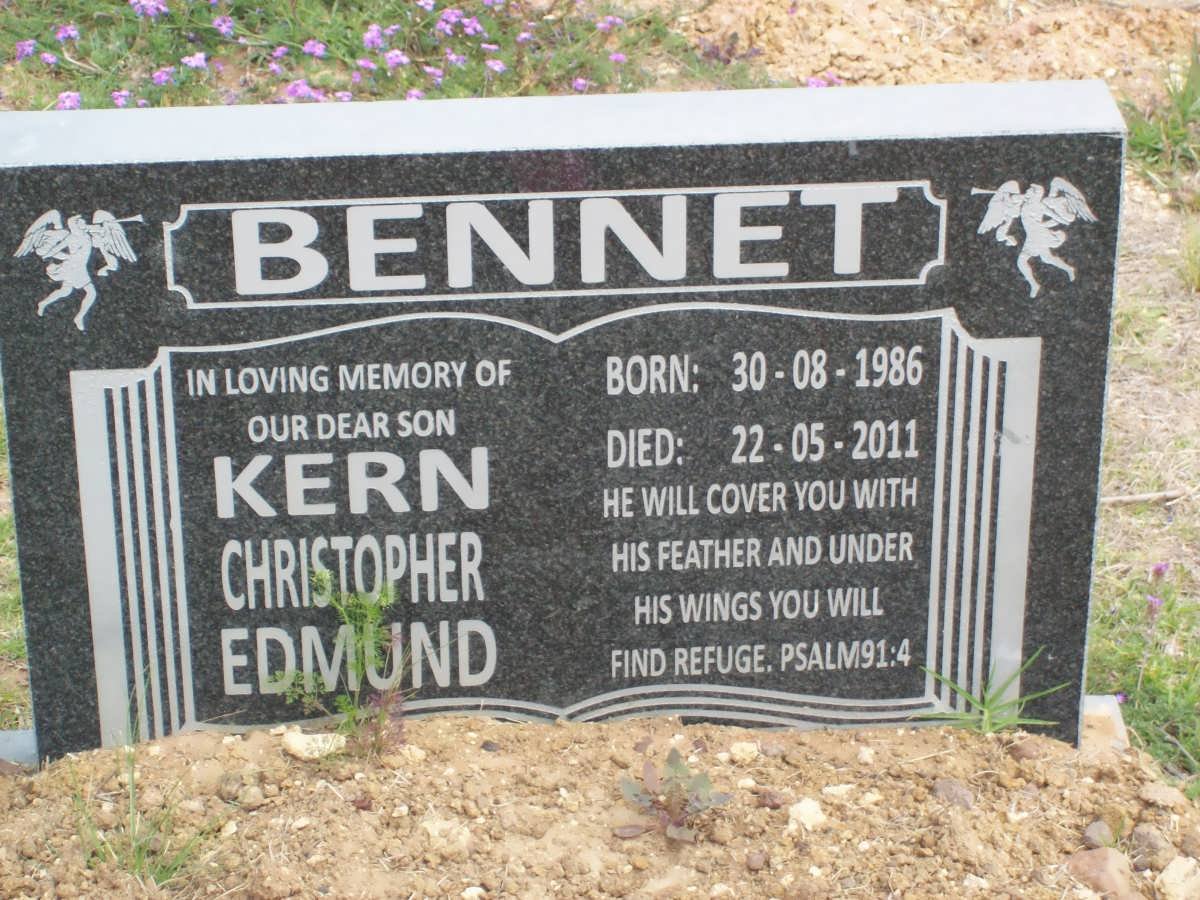 BENNET Kern Christopher Edmund 1986-2011