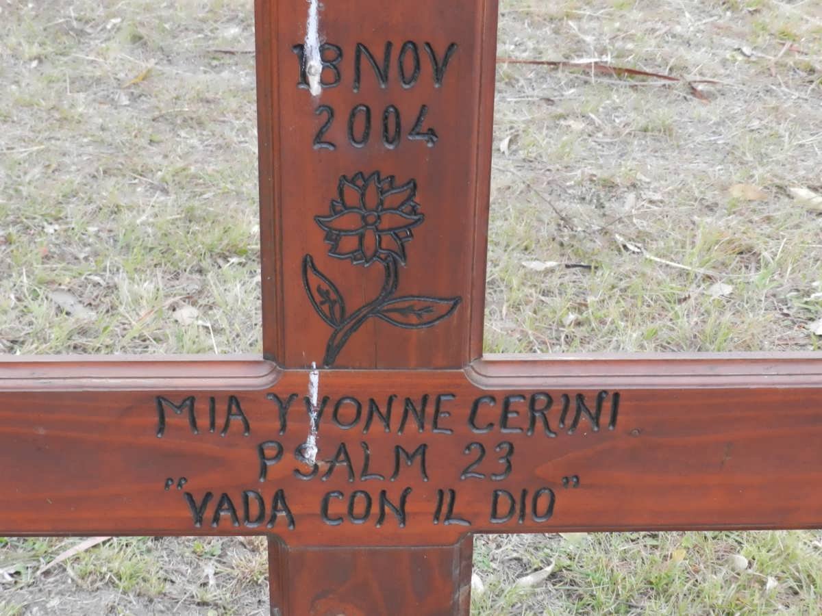 CERINI Mia Yvonne -2004