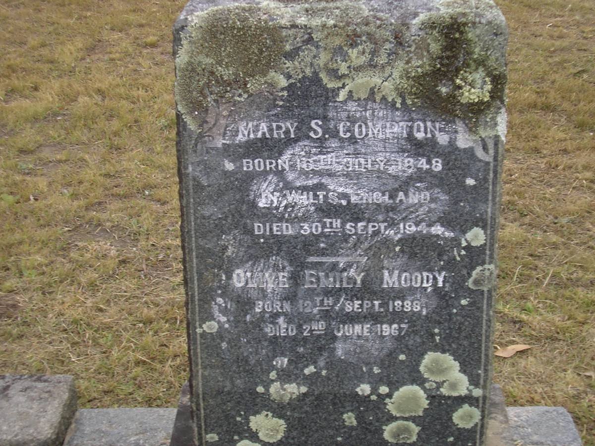COMPTON Mary S. 1848-1944 :: MOODY Olive Emily 1896-1967