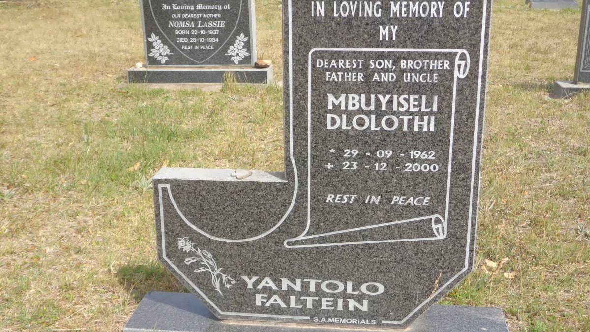 DLOLOTHI Mbuyiseli 1962-2000