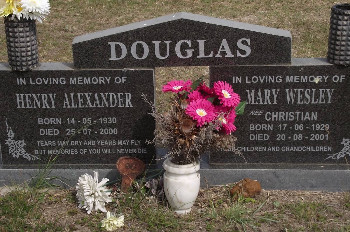DOUGLAS Henry Alexander 1930-2000 &amp; Mary Wesley CHRISTIAN 1929-2001