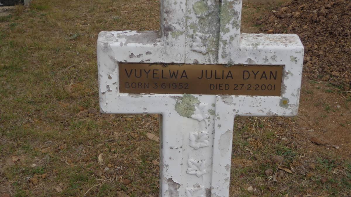 DYAN Vuyelwa Julia 1952-2001